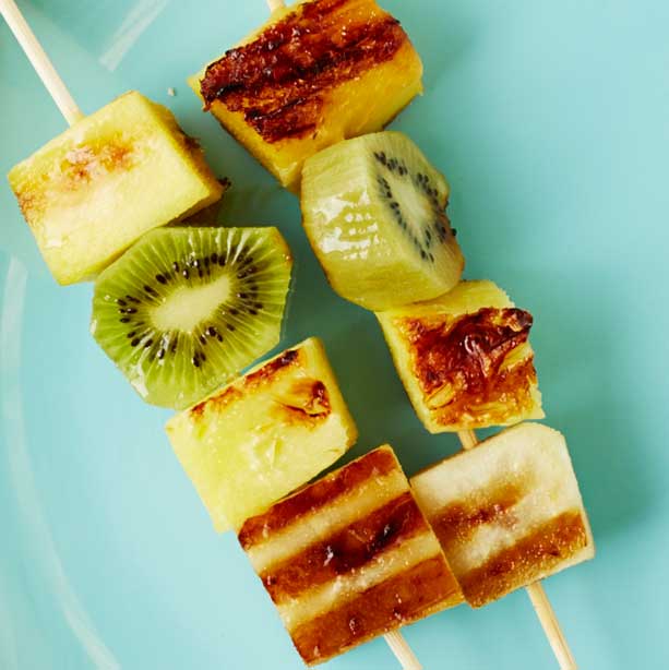 Brochettes de fruits au sirop d'érable